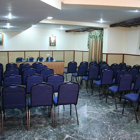 Best Western Amrutha Castle Hajdarabad Zewnętrze zdjęcie